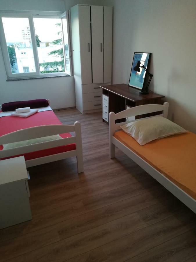 Apartman Tonika Pula Exterior foto