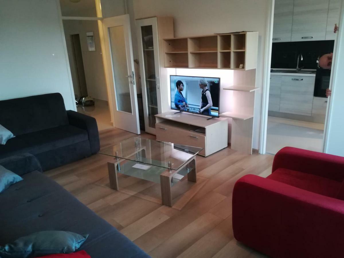 Apartman Tonika Pula Exterior foto