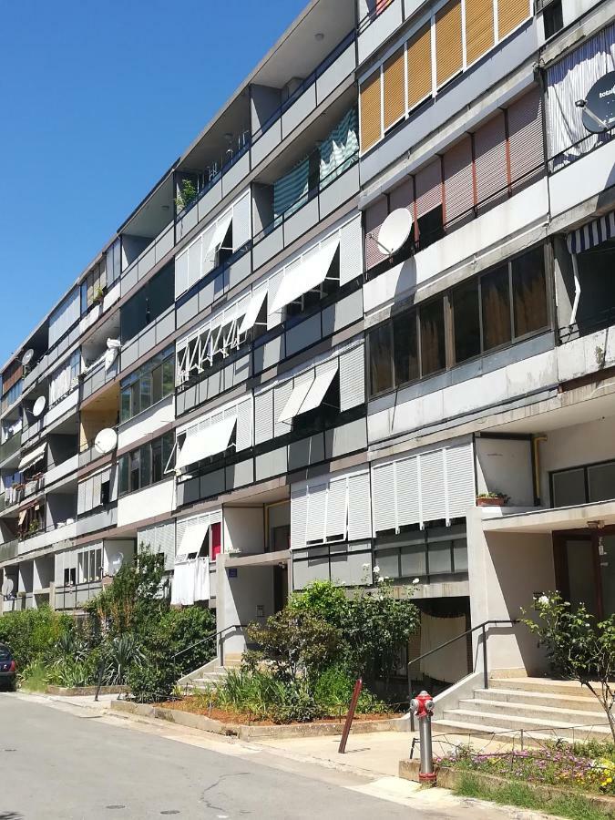 Apartman Tonika Pula Exterior foto
